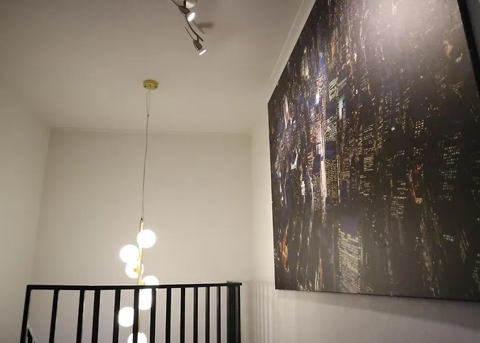 アパート Family Pent House